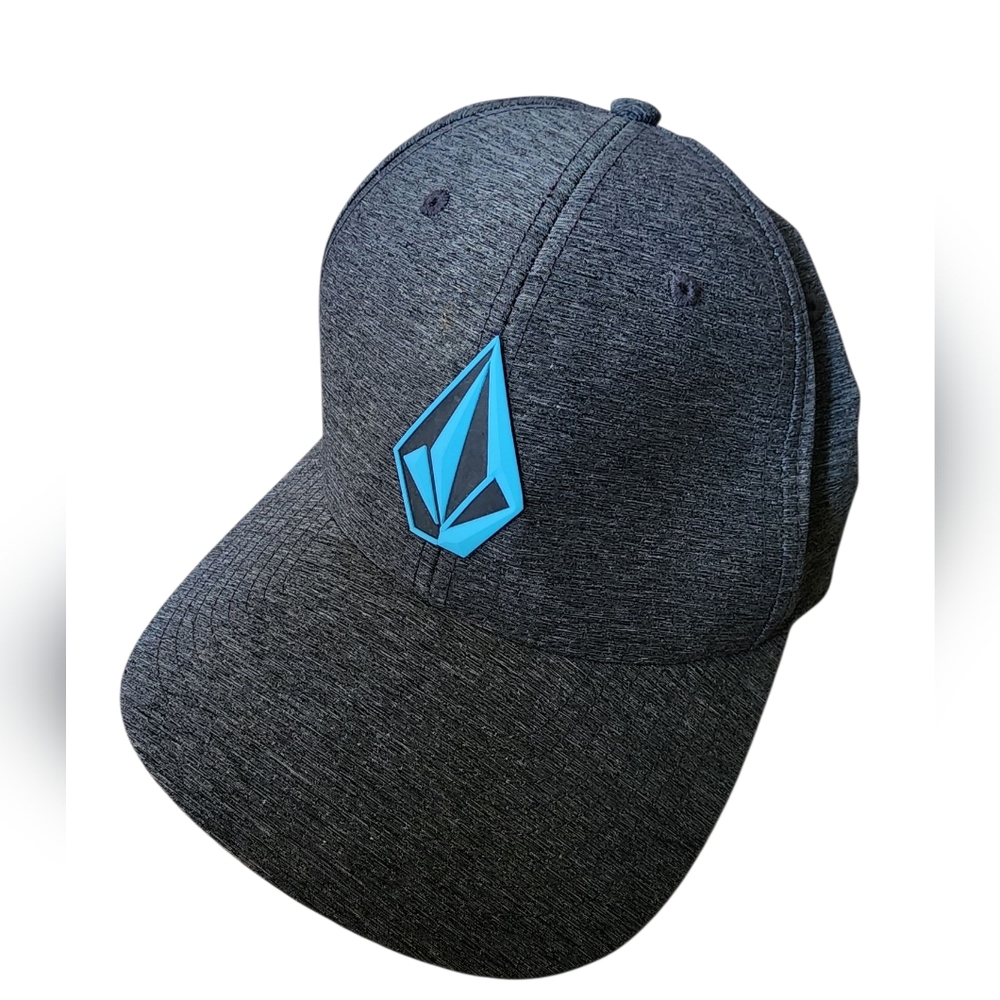 VOLCOM mens full stone flexfit ball cap, size S-M